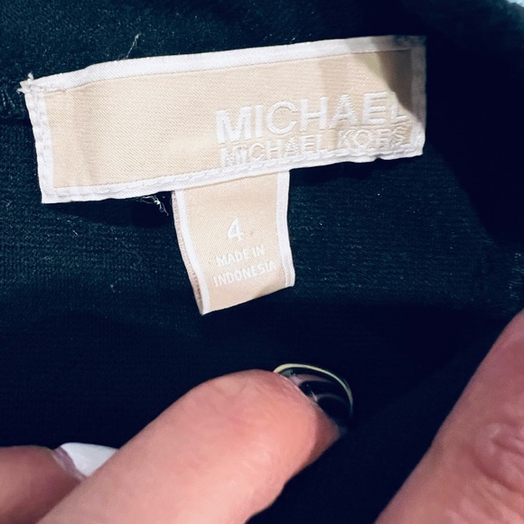 🔥Michael Kors Dress🔥 - Picture 5 of 6